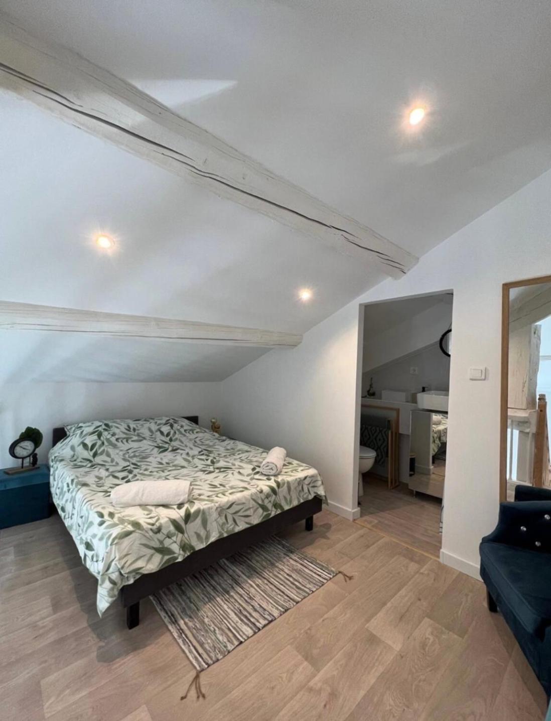 Duplex A 2 Pas De La Vielle Ville D Avignon Exteriör bild